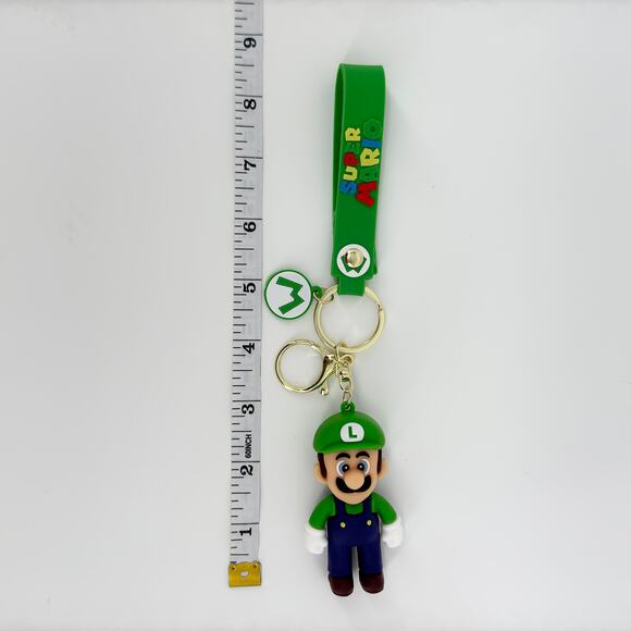 Luigi Super Mario Keychain Figure with Green Strap Clip Key Ring Gift Accessory - Picture 2 of 7